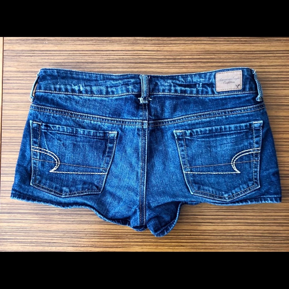 American Eagle Jean Shorts Size 6 - Picture 2 of 6